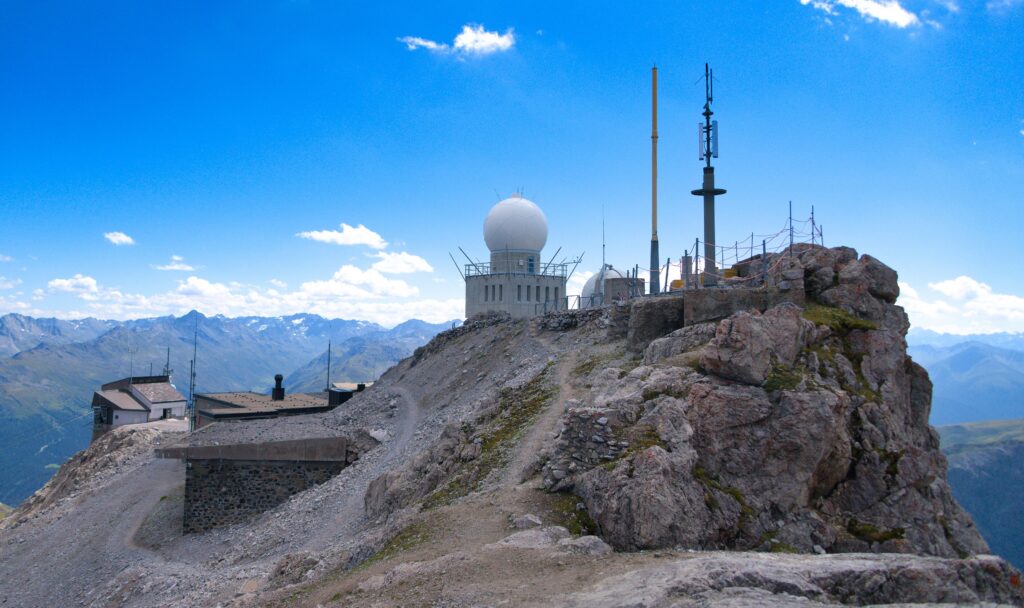 Antennen auf dem Gipfel der Weissfluh bei Davos