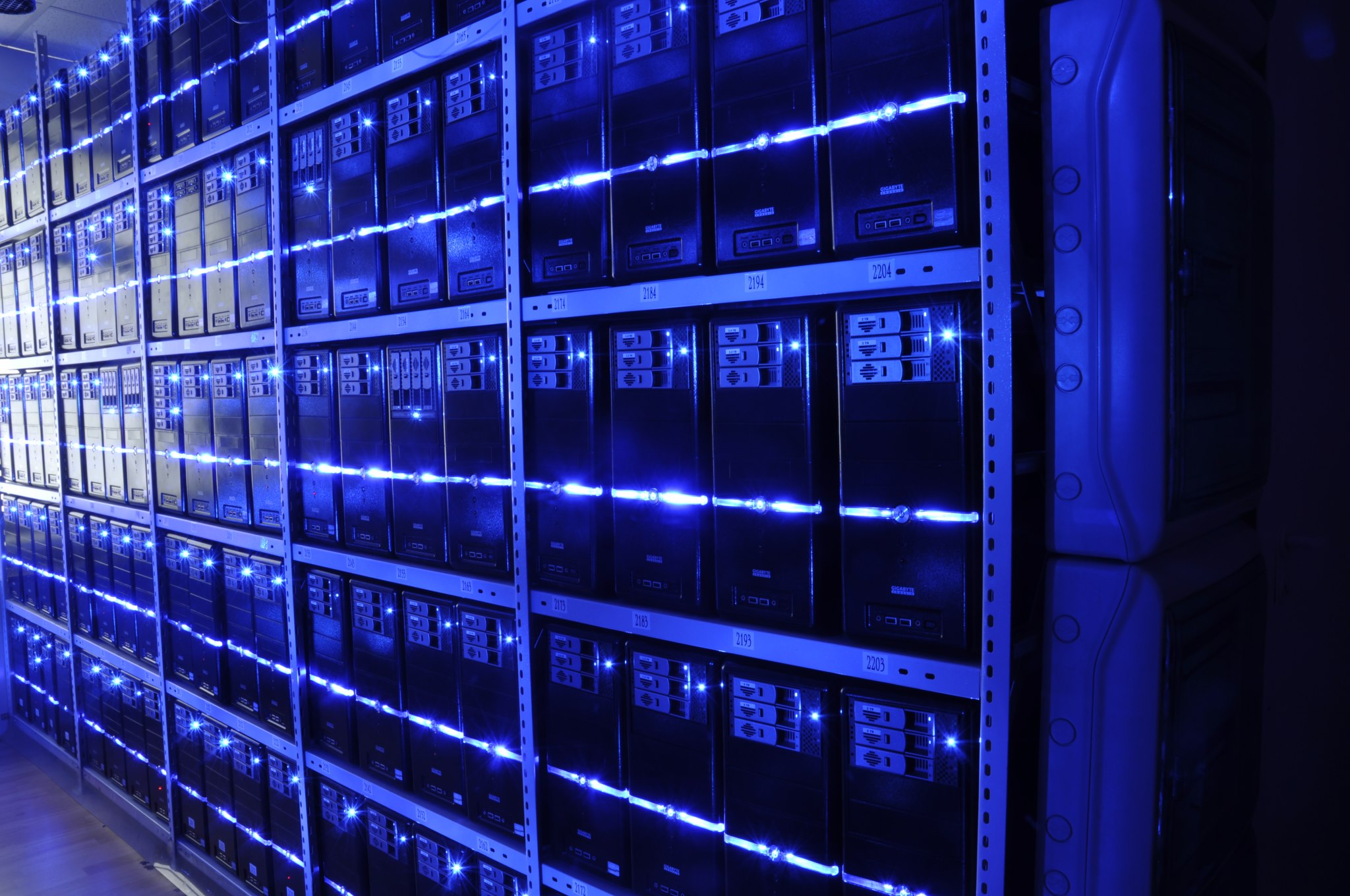 BalticServers-data-center.jpg Serverraum eines Rechenzentrums