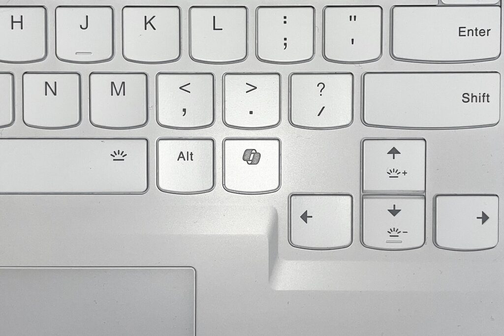 Copilot-Taste auf einer Laptop-Tastatur