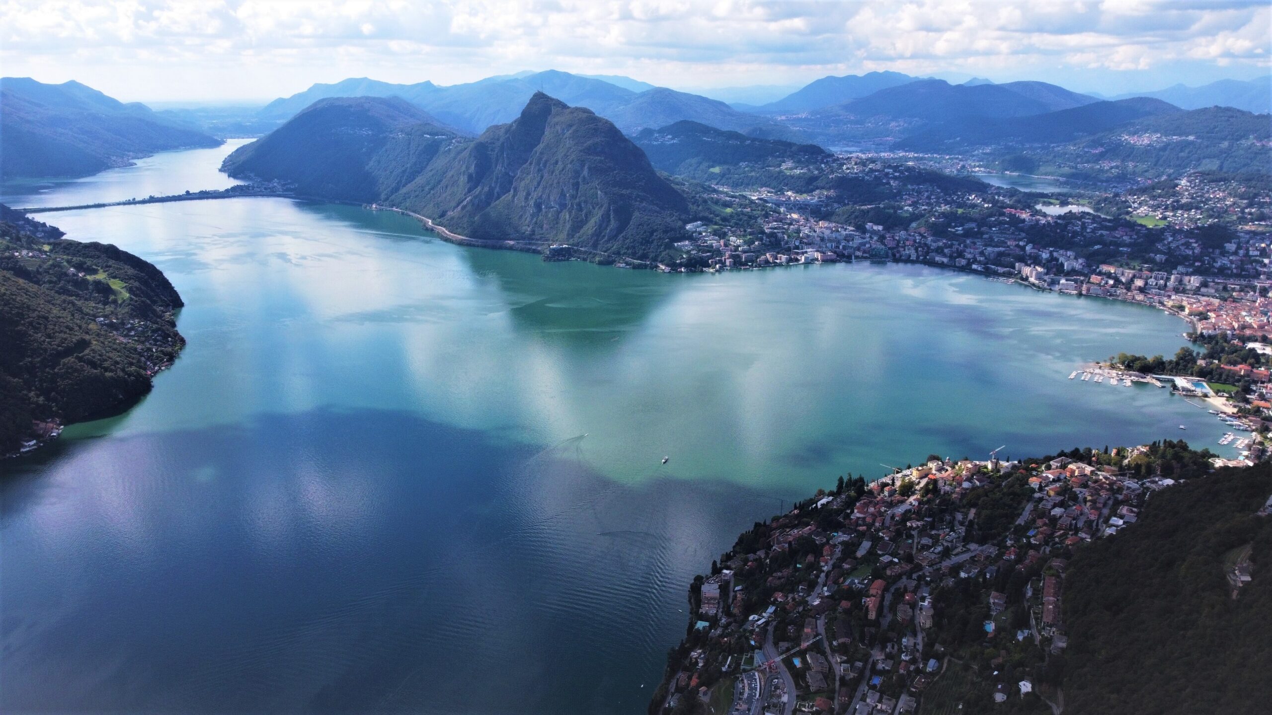 Blick vom Monte Brè auf Lugano und den Luganersee