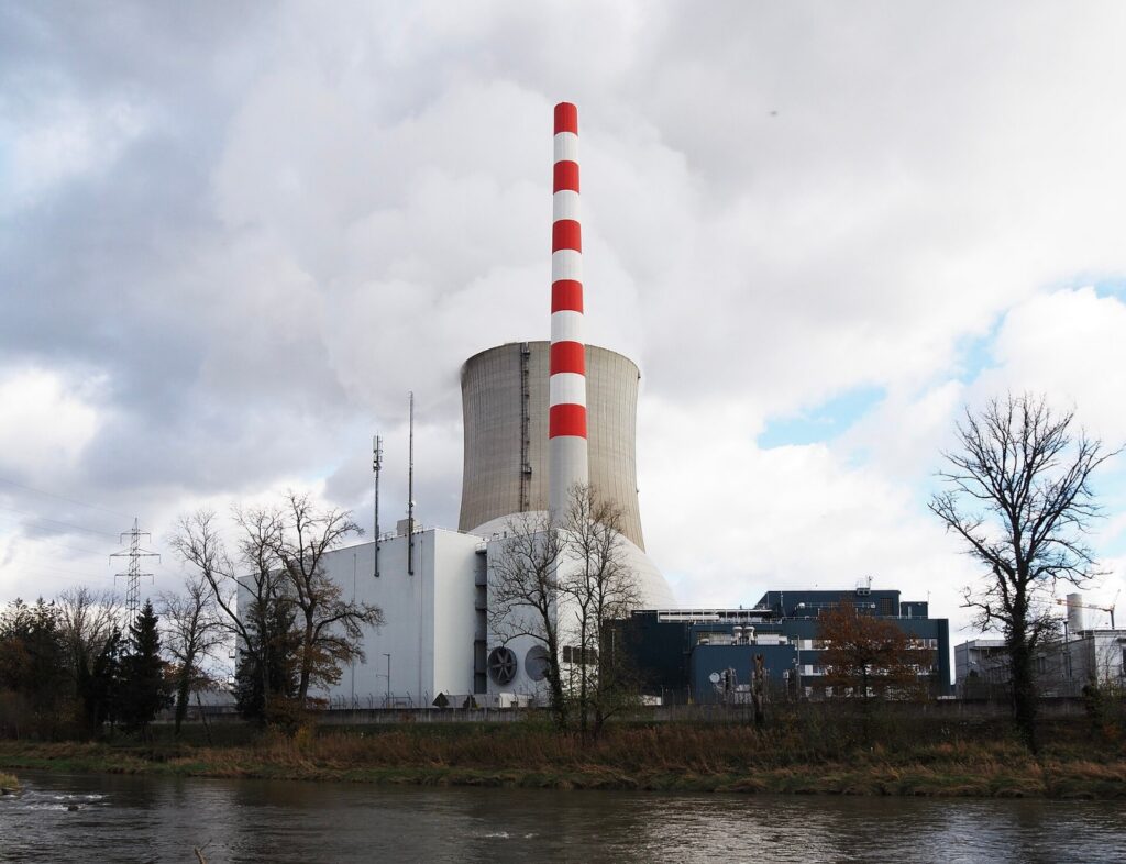 Kühlturm des Kernkraftwerks Gösgen